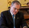 Senator Mark Pryor joins the American Red Cross to sign holiday cards for military servicemembers in Iraq and Afghanistan.