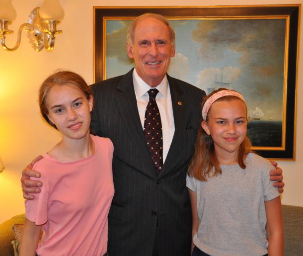 Senator Coats with Students from Granger
