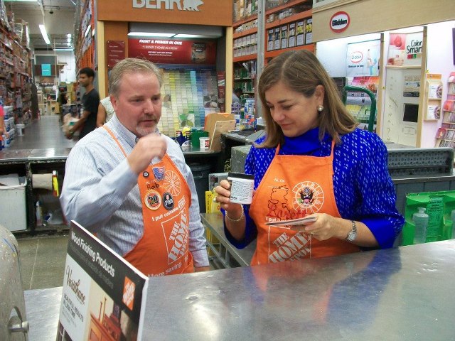 Photo: Mixing paint at the Home Depot Mixing Center.