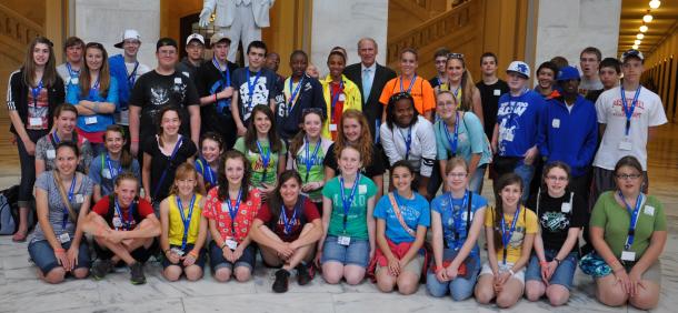 Senator Coats Meets with Students from Kingsway Christian School