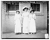 Mrs. Roger Sullivan & daughters (LOC) by The Library of Congress