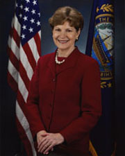 Photo of Senator Jeanne Shaheen