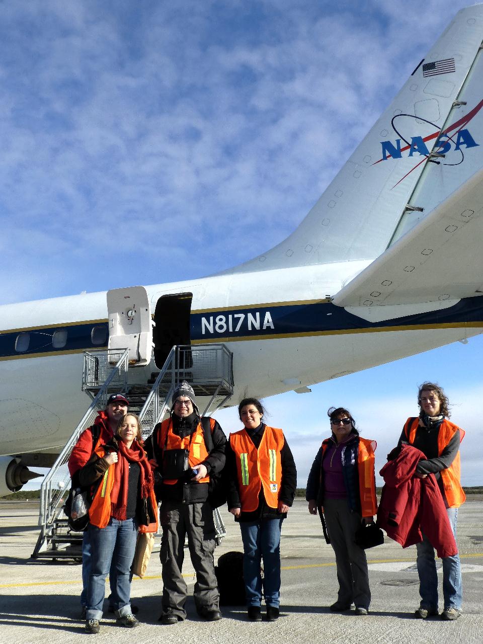 Visitors prior to boarding an IceBridge survey flight