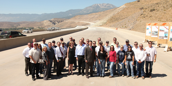 Governor and the I-580 project team.