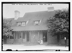 Home of pupils on Mrs. Belmont's farm for girls (LOC)
