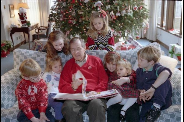 Christmas First Families: Bush 1991