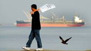 Deal brings end to L.A., Long Beach ports strike
