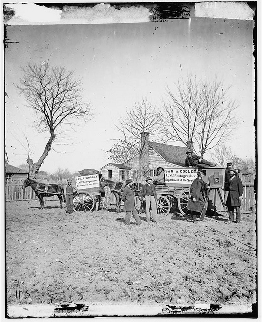 [Unknown location. Wagons and camera of Sam A. Cooley, U.S. photographer, Department of the South] (LOC)