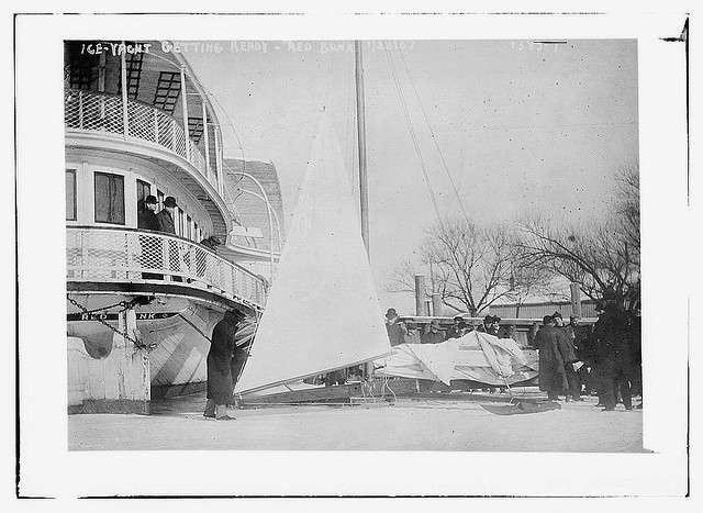 Ice-Yacht getting ready - Red Bank (LOC)
