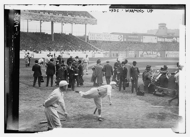 Polo Grounds - warming up (LOC)