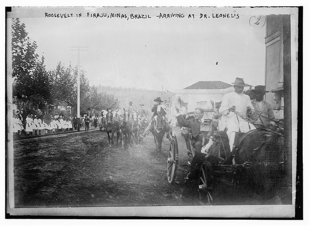 Roosevelt in Piraju, Minas, Brazil, arriving at Dr. Leonel's (LOC)