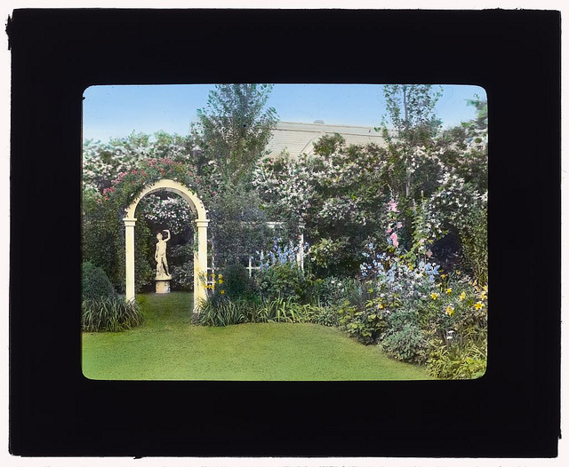 ["Westlawn," Edward Tiffany Dyer house, Great Plains Road, Southampton, New York. (LOC)