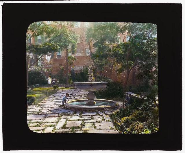 ["Jones Wood" townhouses, East 65th and East 66th Streets between Lexington and Third Avenues, New York, New York. (LOC)