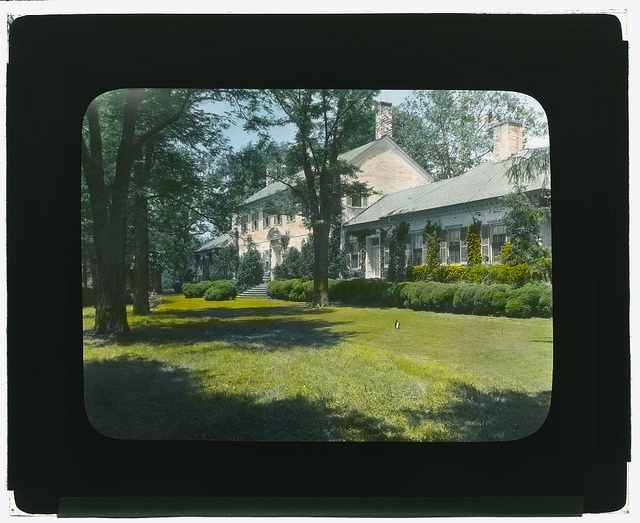 ["Chatham," Colonel Daniel Bradford Devore house, 120 Chatham Lane, Fredericksburg, Stafford County, Virginia. (LOC)