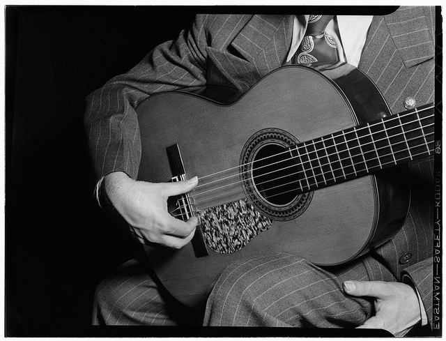 [Portrait of Vincente Gomez, Café Society Uptown(?), New York, N.Y., ca. June 1946] (LOC)