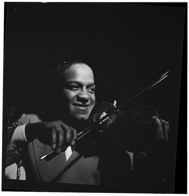 [Portrait of Eddie South, Café Society (Uptown), New York, N.Y., ca. Dec. 1946] (LOC)