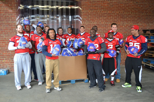 Thank you Martin&#039;s for your donation of 1,000 turkeys &amp; thanks to @Spider_Football for helping unload the truck.