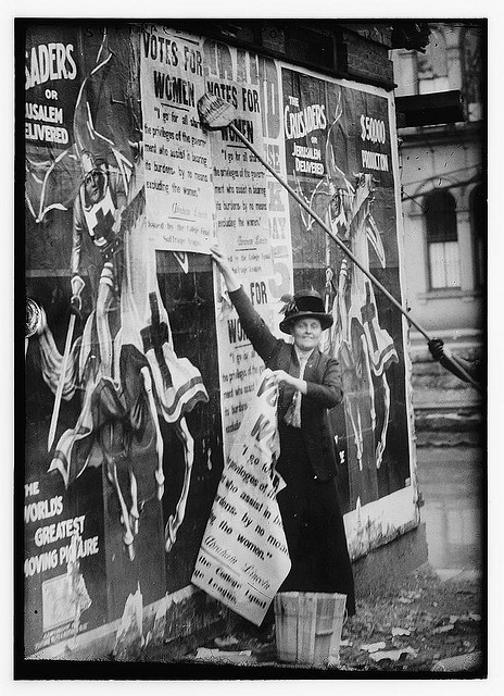 Suffragettes posting bills (LOC)