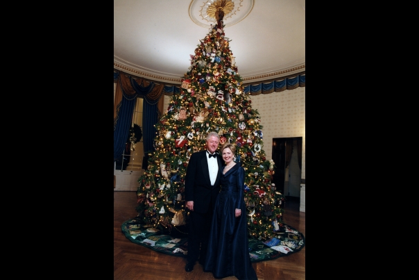 Christmas Blue Room: Clinton's 2000