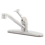 Single-Handle Kitchen Faucet in Polished Chrome