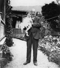Hannah Arendt with her grandfather, Max Arendt 