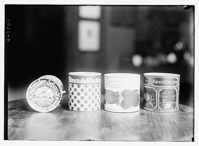 [Cans of Barenlebkuchen cookies made by Gebruder Schmidt in Germany] (LOC)