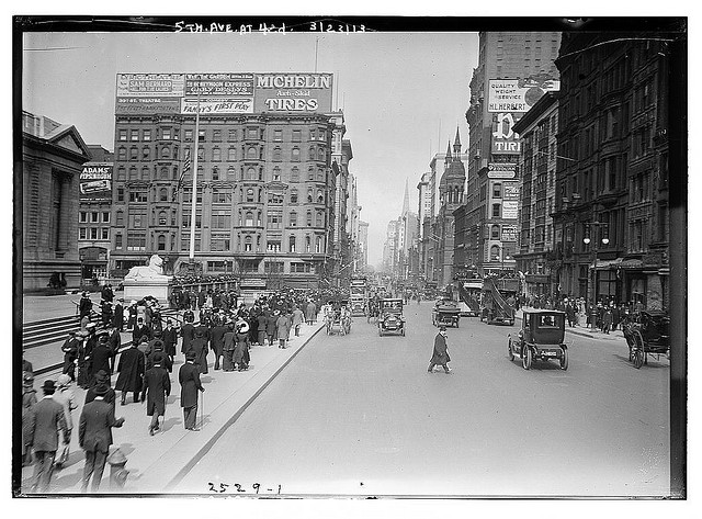 5th Ave. at 42d [i.e., 42nd] St. (LOC)