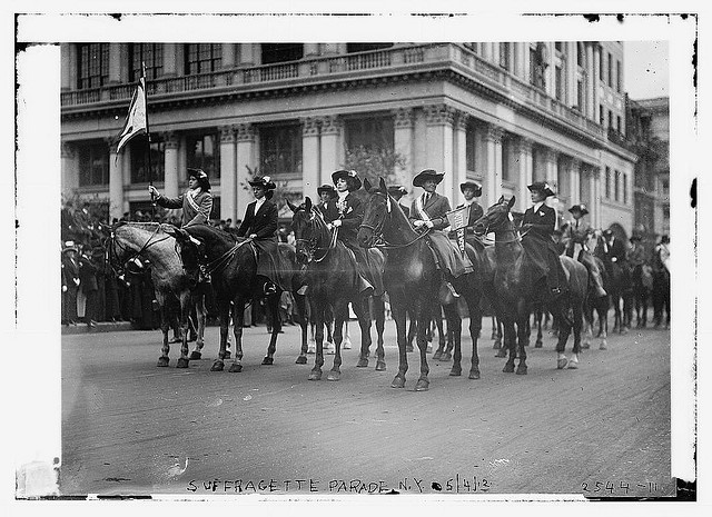 Suffragette parade - N.Y. (LOC)