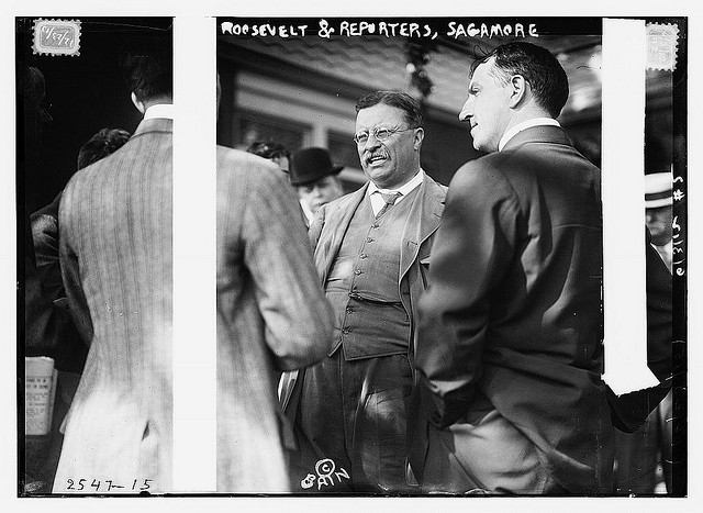Roosevelt & reporters, Sagamore (LOC)