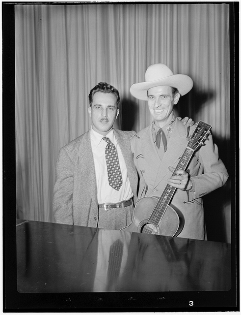 [Portrait of Dave Miller and Ernest Tubb, Carnegie Hall, New York, N.Y., Sept. 18-19, 1947] (LOC)