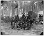 Petersburg, Va. Group of Company B, U.S. Engineer Battalion; wagons in background, LC-DIG-cwpb-04104