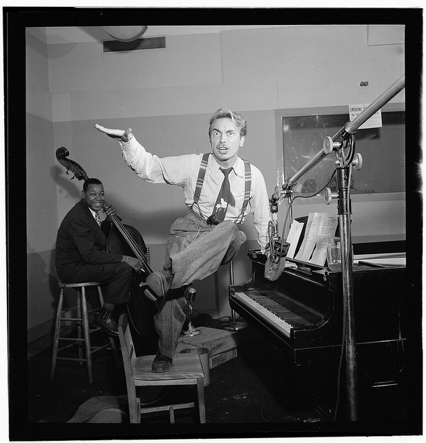 [Portrait of Harry Gibson, Diamond studio, New York, N.Y.(?), ca. Apr. 1947] (LOC)