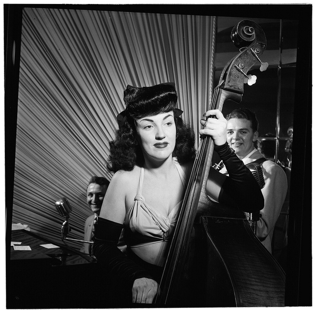 [Portrait of Teddy Kaye, Vivien Garry, and Arv(in) Charles Garrison, Dixon's, New York, N.Y., ca. May 1947] (LOC)