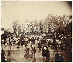 Crowd at Lincoln's second inauguration, March 4, 1865 (LOC)