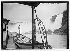 Niagara from MAID OF THE MIST (LOC)
