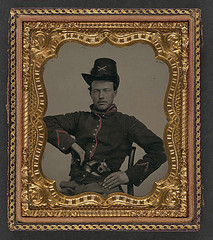 [Unidentified soldier in Union artillery uniform with Hardee hat and revolver] (LOC)