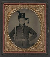 [Unidentified young soldier in Union uniform and Hardee hat with bayoneted musket] (LOC)