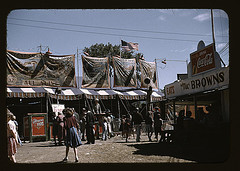 Barker at the grounds of the Vermont state fair, Rutland (LOC)