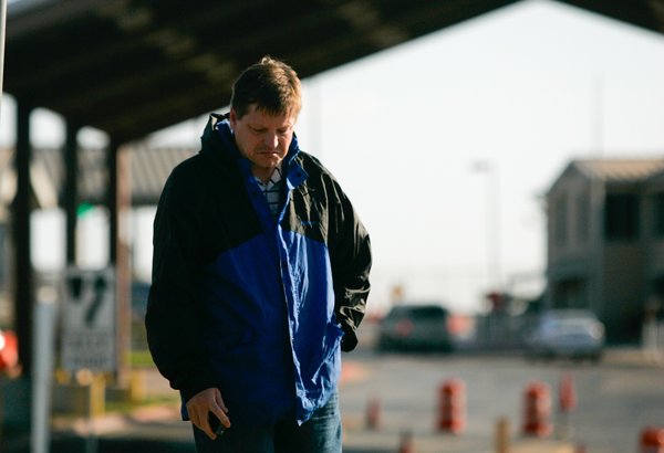 Jon Hammer Sr. waits at the U.S.-Mexico border for his son, former Marine Jon Hammar, who was freed after spending months in a Mexican prison.