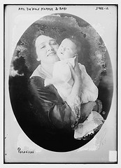 Mrs. De Wolf Hopper and baby (LOC)