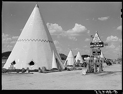 Cabins imitating the Indian teepee for tourists along highway south of Bardstown, Kentucky (LOC)