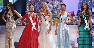 Photo: Olivia Culpo, a 20-year-old beauty queen from Rhode Island, is crowned the new Miss Universe at Planet Hollywood in Las Vegas. Do you agree with the choice? http://yhoo.it/T8KoYz