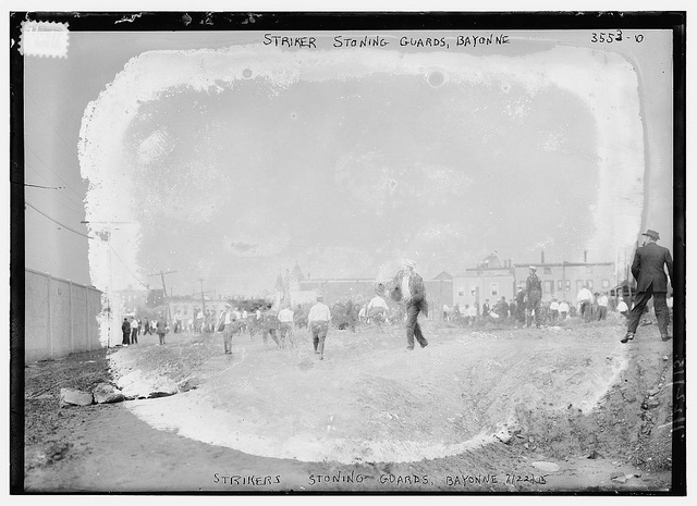 Strikers stoning guards, Bayonne, 7/22/15  (LOC)