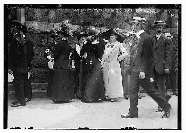 Women waiting to get in Convention Hall (LOC)