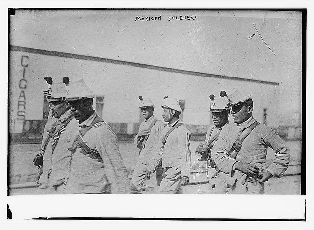 Mexican soldiers (LOC)