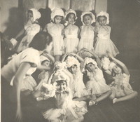 Image of yong dancers