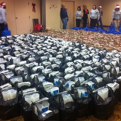 Photo: 300 meals for military here at Ft. Benning, GA! Thanks to @jimbeamofficial @op_homefront and a host sponsors 