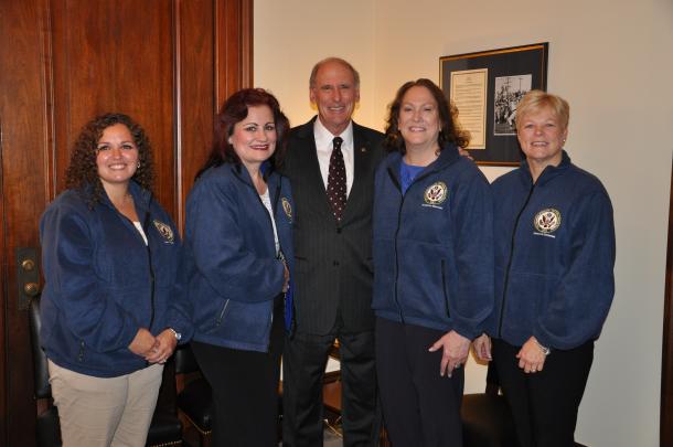 Senator Coats with Members of the Eisenhower Elementary School Staff