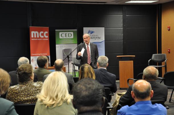 Senator Coats Addresses Madison County Business Leaders
