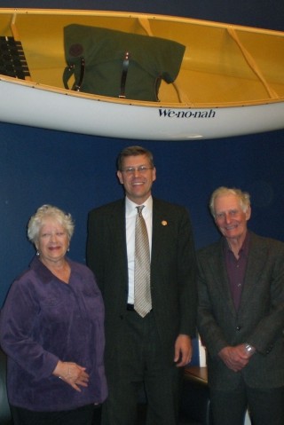 Rep. Paulsen visits with Korean War veteran, Russell Bouley, and his wife during their visit to Washington